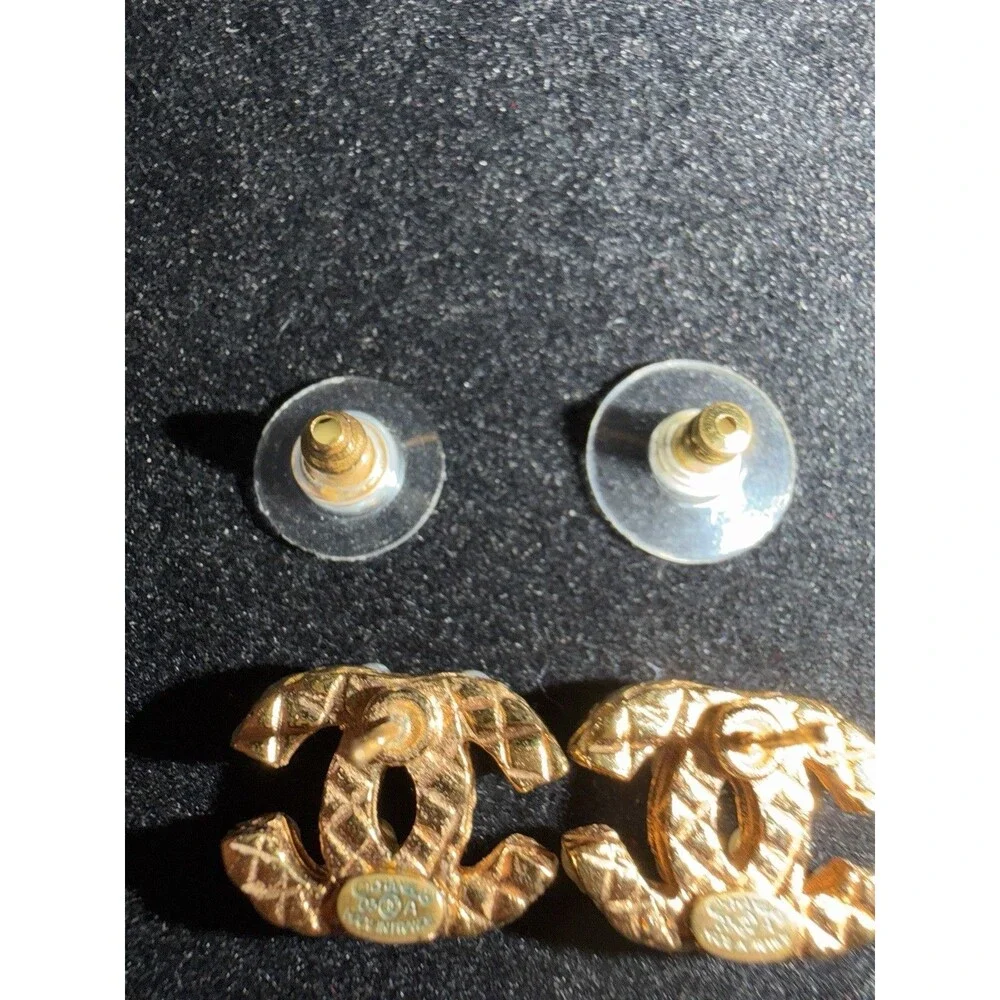 CHANEL authentic vintage